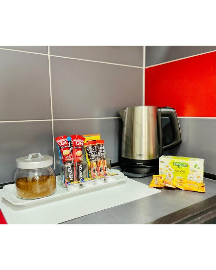 Apartman Jelena Appartement Sremska Mitrovica Buitenkant foto