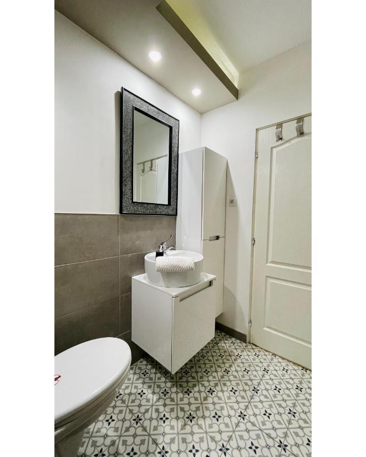 Apartman Jelena Appartement Sremska Mitrovica Buitenkant foto